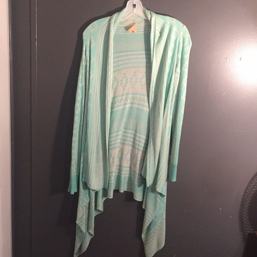 Cute flowy sweater